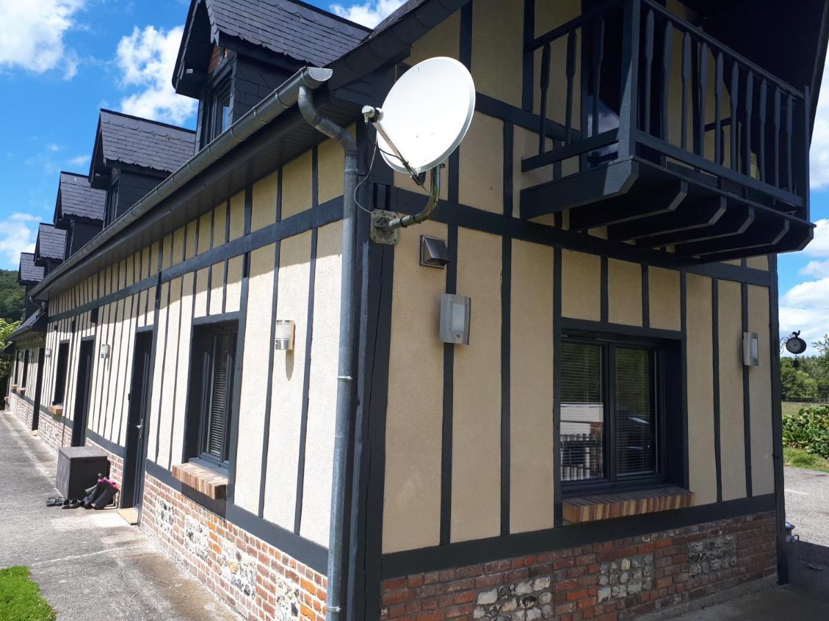 La Longere Des Nuits De Varenne Muchedent Exterior photo