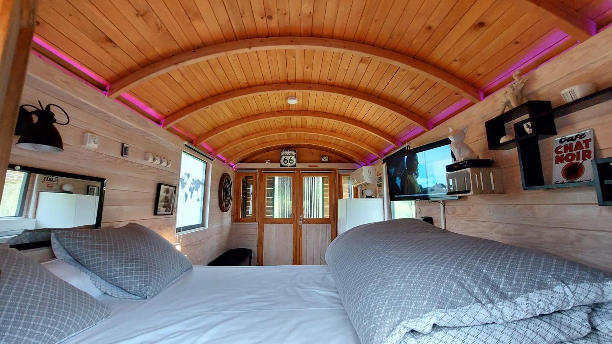La Longere Des Nuits De Varenne Muchedent Room photo