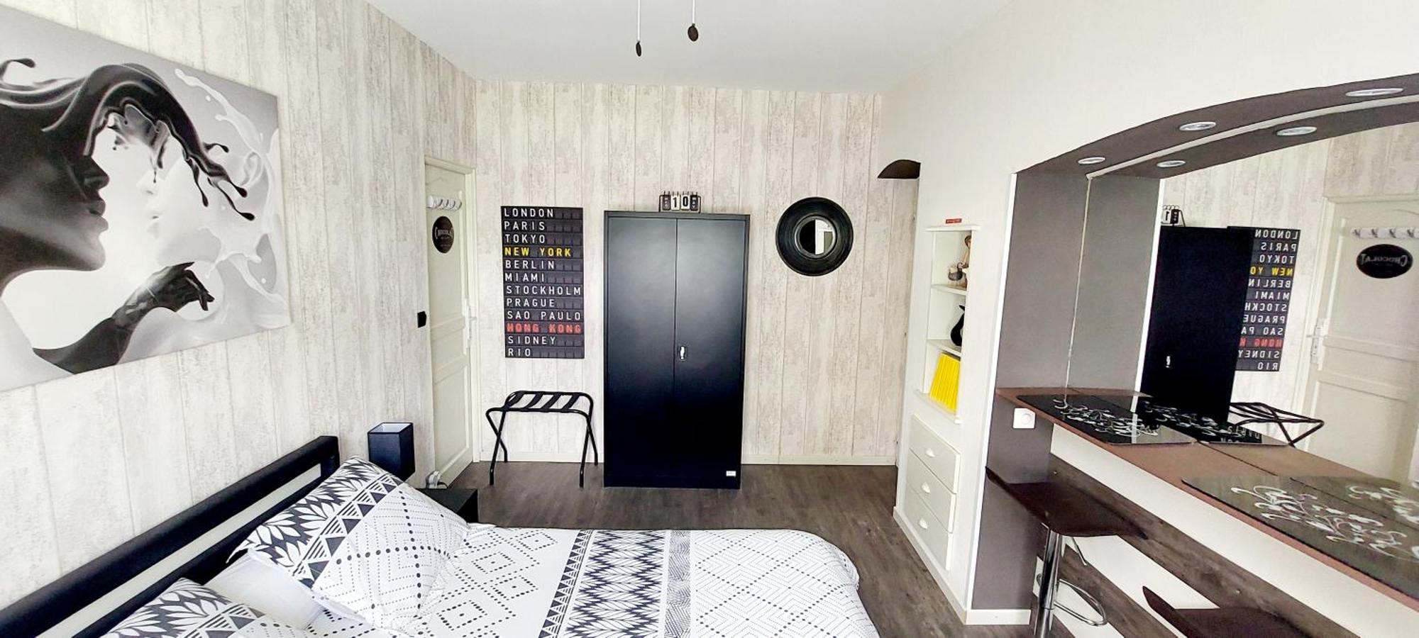 La Longere Des Nuits De Varenne Muchedent Room photo